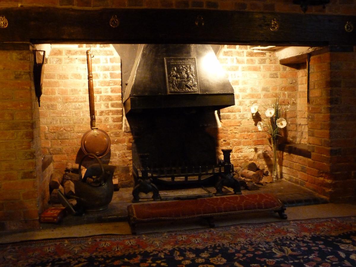 Tudor Cottage Ashford  Bagian luar foto