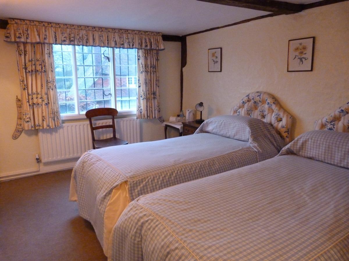 Tudor Cottage Ashford  Bagian luar foto